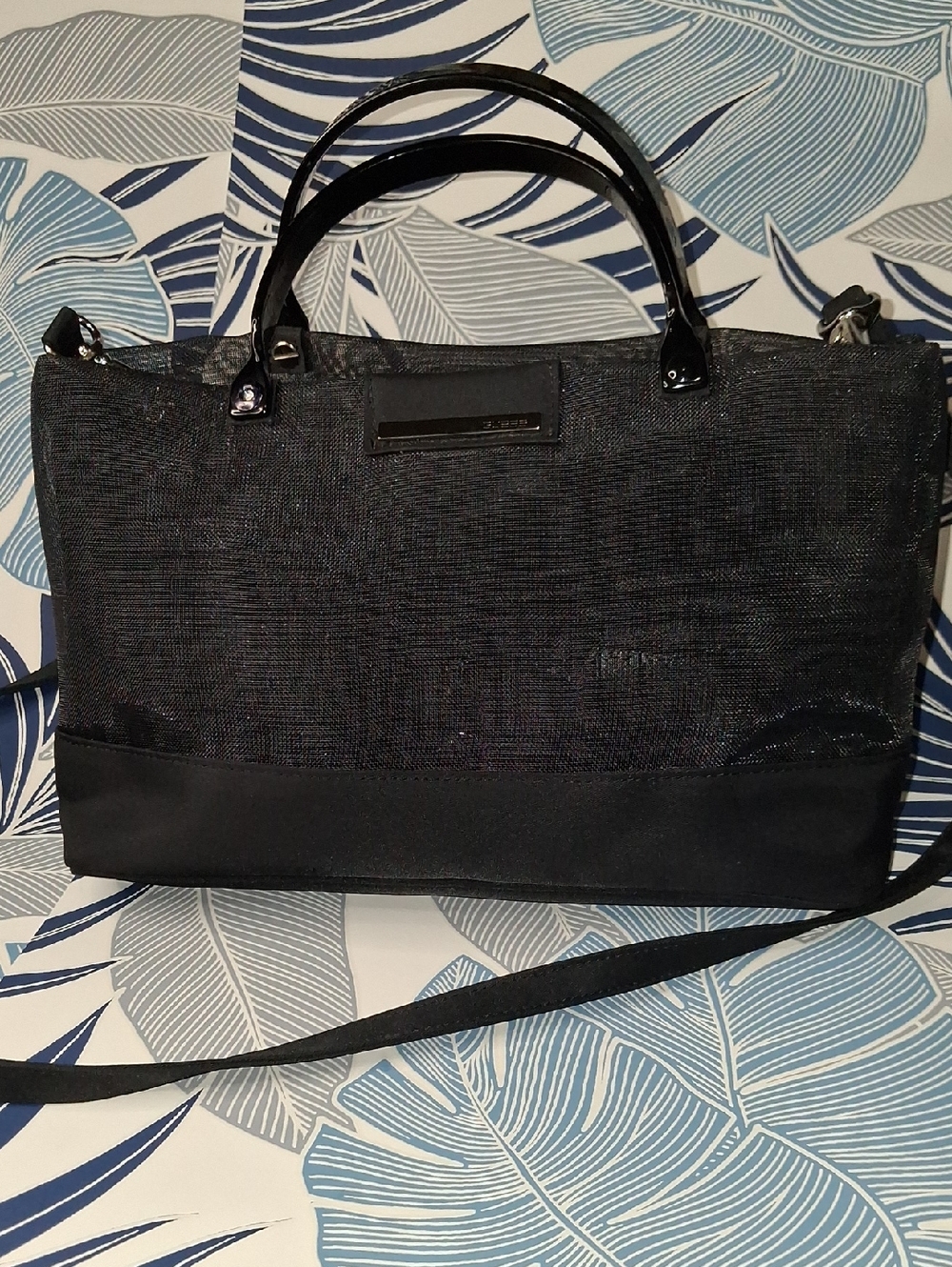 Stylish Guess Black Women's MeshTote Bag - Elegant Everyday Carry
